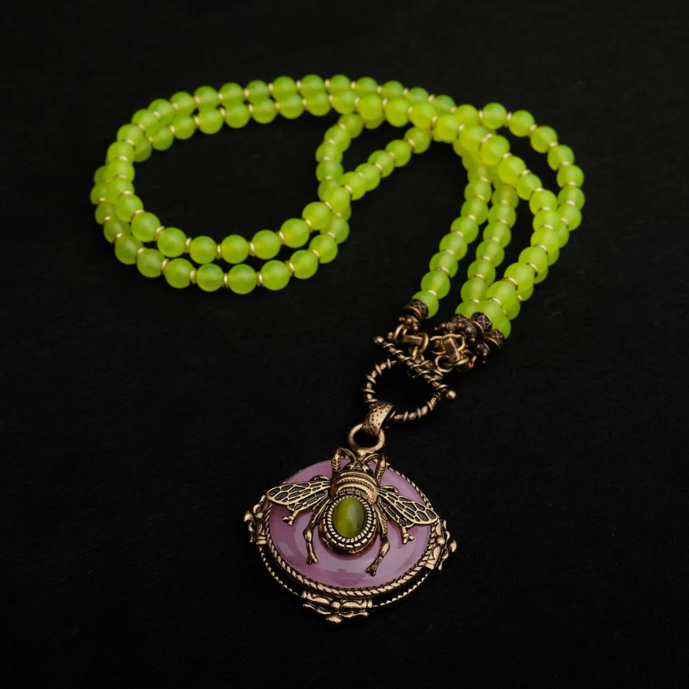 Antique Bronze Bee Pendant Necklace Artificial Gemstone Beaded Toggle Necklace Women Vintage Baroque Statement Jewelry