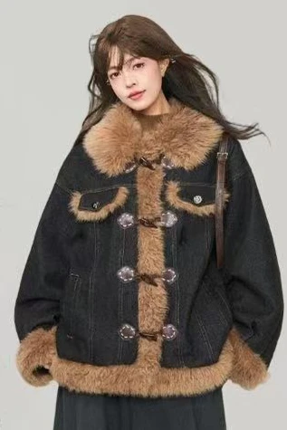 

2025 Winter Fashion Women's Down Cotton Cowboy Jacket Loose Lamb Wool Splicing Jacket