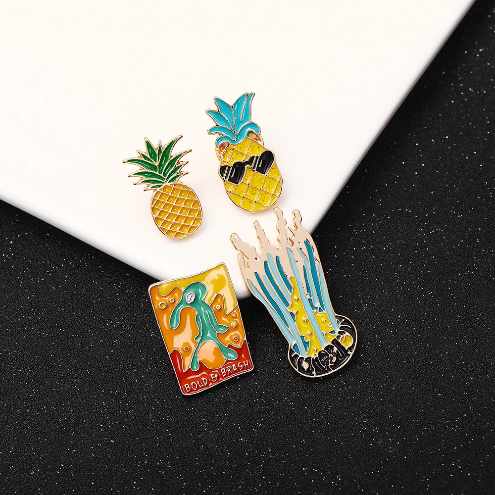 Simpatiche spille in lega di frutta smalto giallo ananas con cuore occhiali da sole spille Bold Brash Squid Badge per zaino per bambini