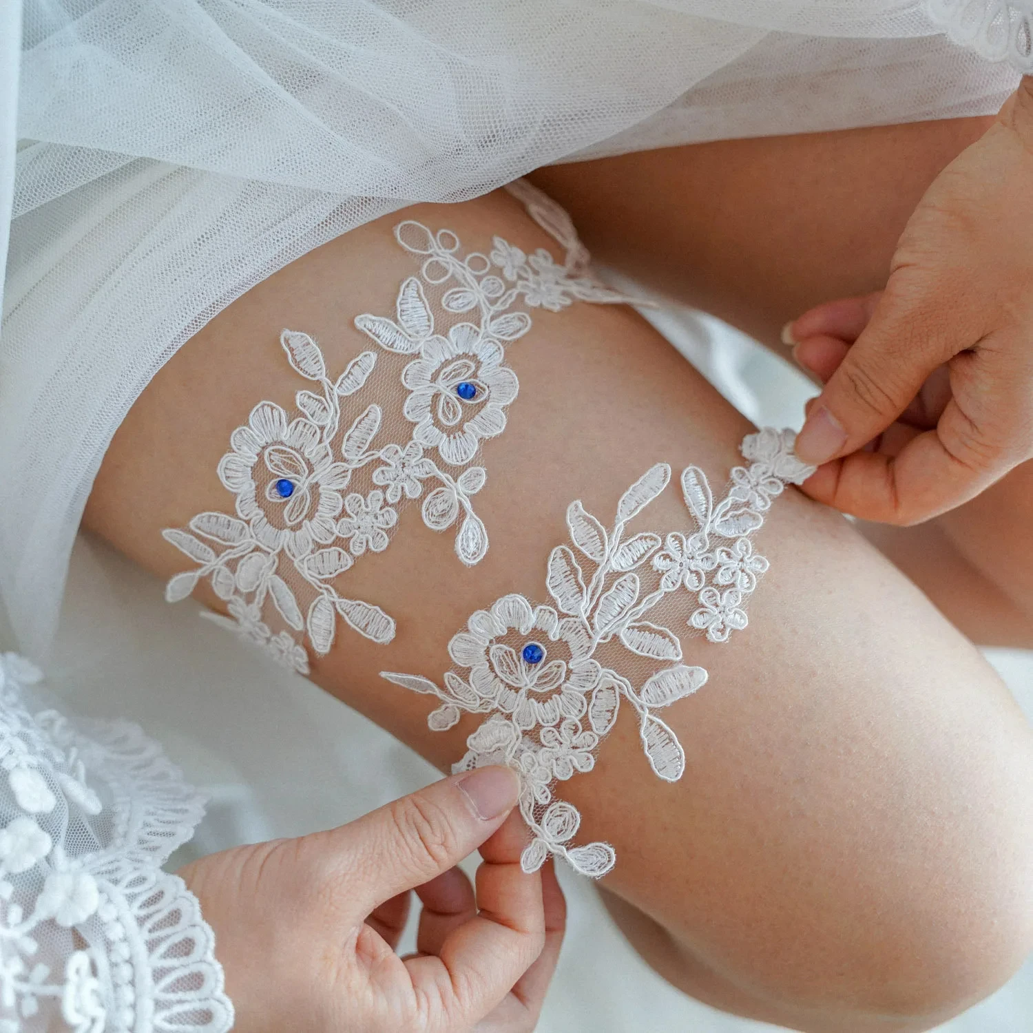 Giarrettiere da sposa bianche 2024 per la sposa Sexy cintura con strass blu per accessori da donna regalo