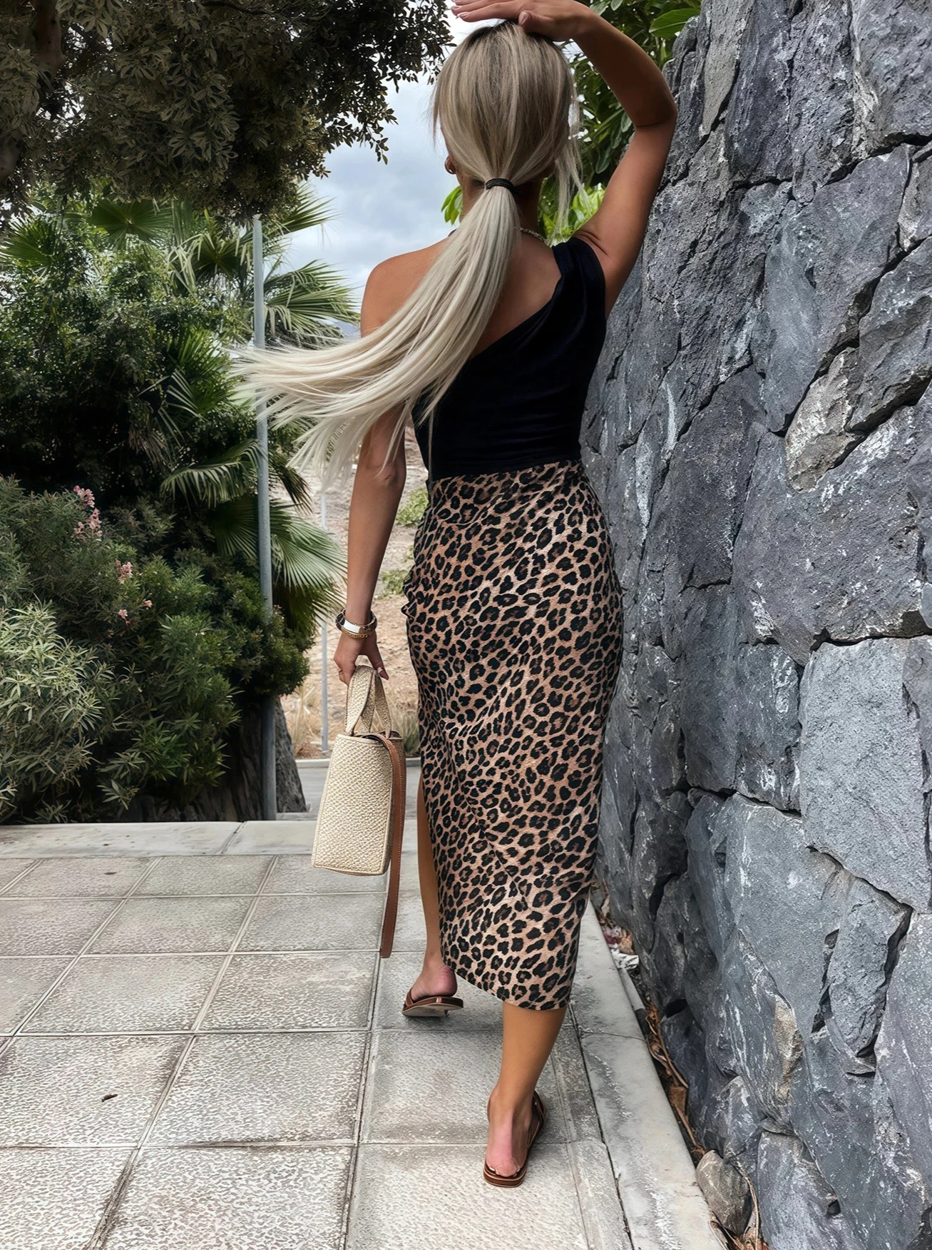 المرأة ليوبارد طباعة تنورة أنيقة عالية الشق تنحنح فستان حفلة الشاطئ تنورة مجسّمة أزياء السيدات مثير