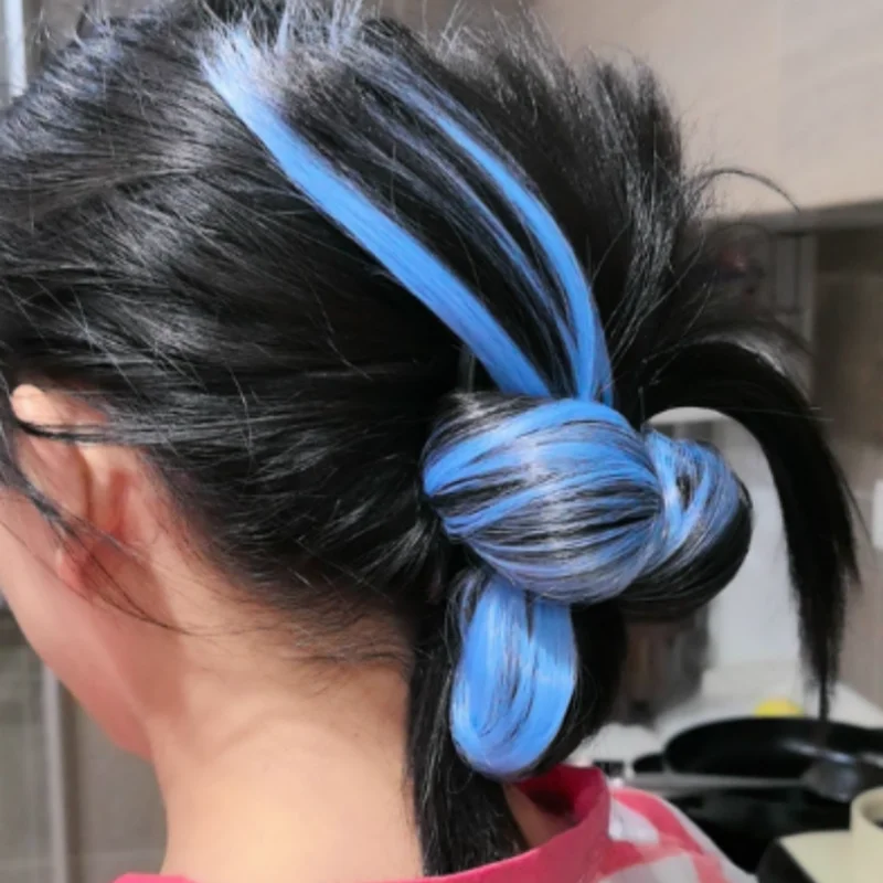 

Синтетический накладной пучок для волос с заколкой-крабом, розовый, черный, для ленивых женщин, накладной пучок-шиньон с эффектом перьев, низкий хвост с цветочными акцентами, плетеный.