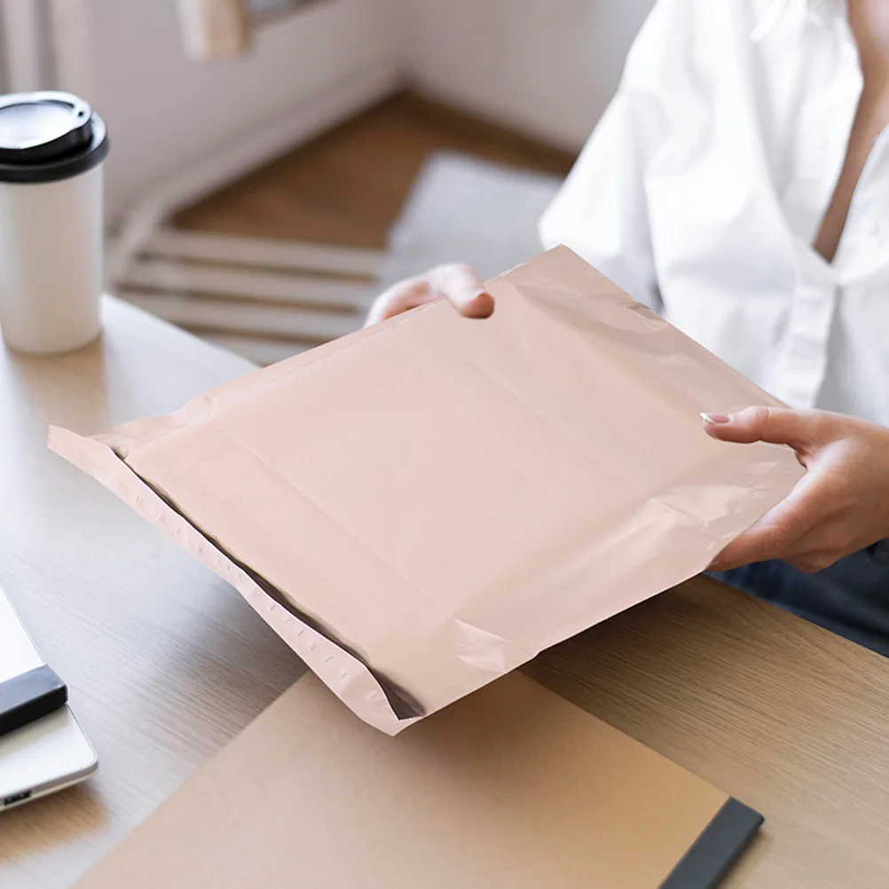 

100pcs Waterproof Packaging Bags Thick Design Strong Adhesion Sealing Ideal for Cosmetics Costume Supplies Shipping Bags Mailers