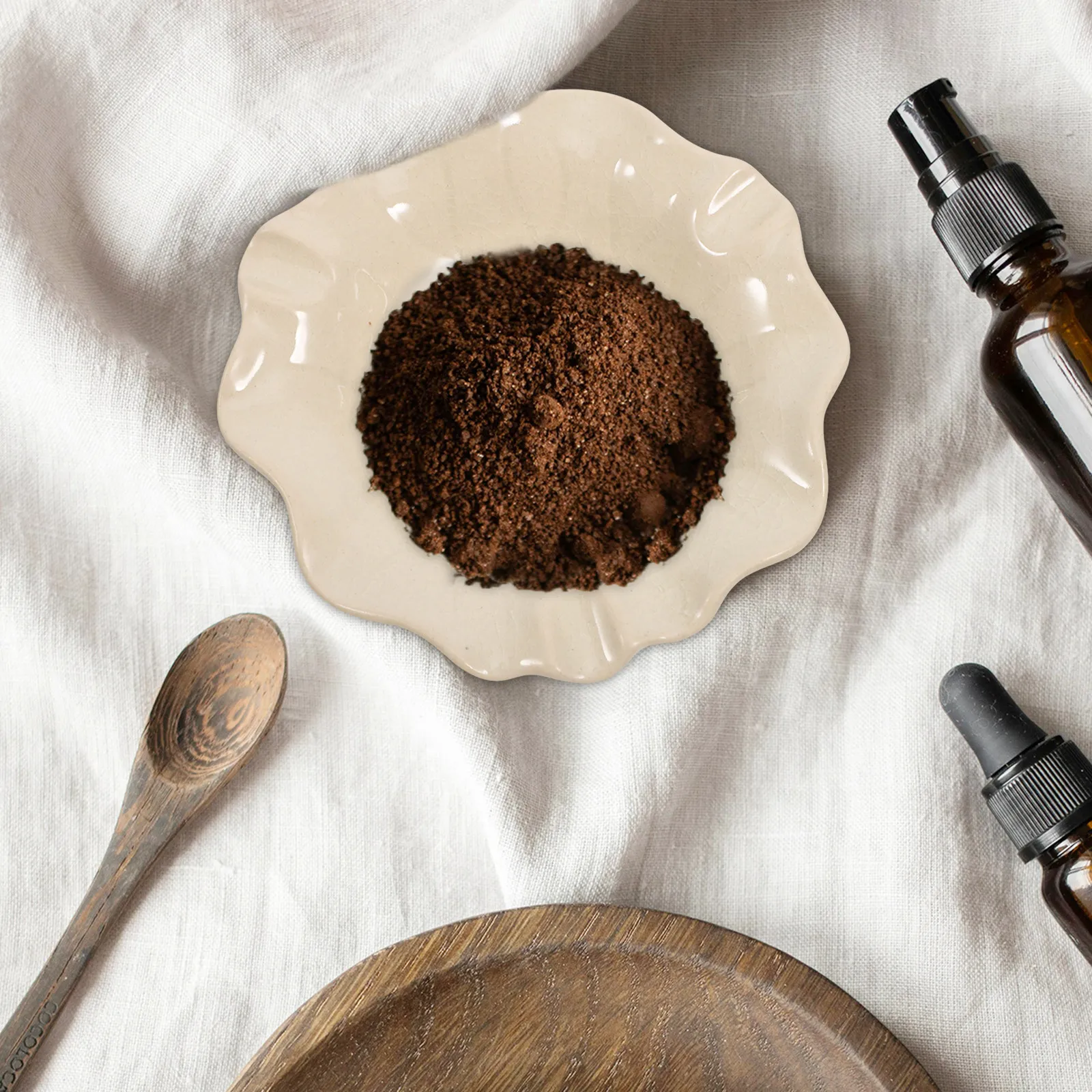 Essential Oil Plate Ceramic Aromatherapy Bowl Mixing Dish for Beauty Salon Home Hotel Bathroom Easy Clean Smooth Surface Spa