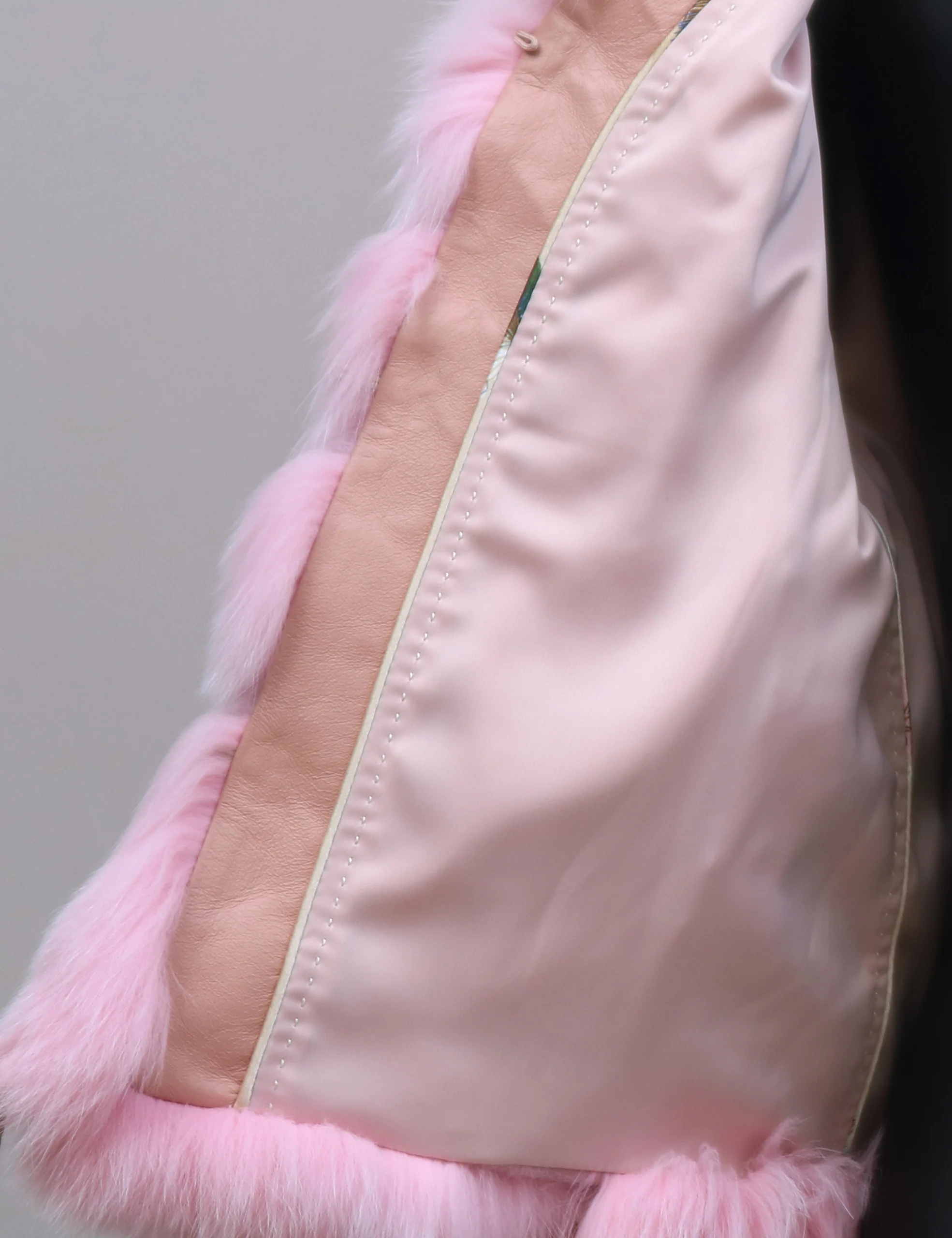 ผู้หญิงของแท้ขนสุนัขจิ้งจอกจริงเสื้อขนสัตว์ฤดูหนาวเสื้อแขนยาว Full Pelt หนา WARM Fuzzy Outerwear