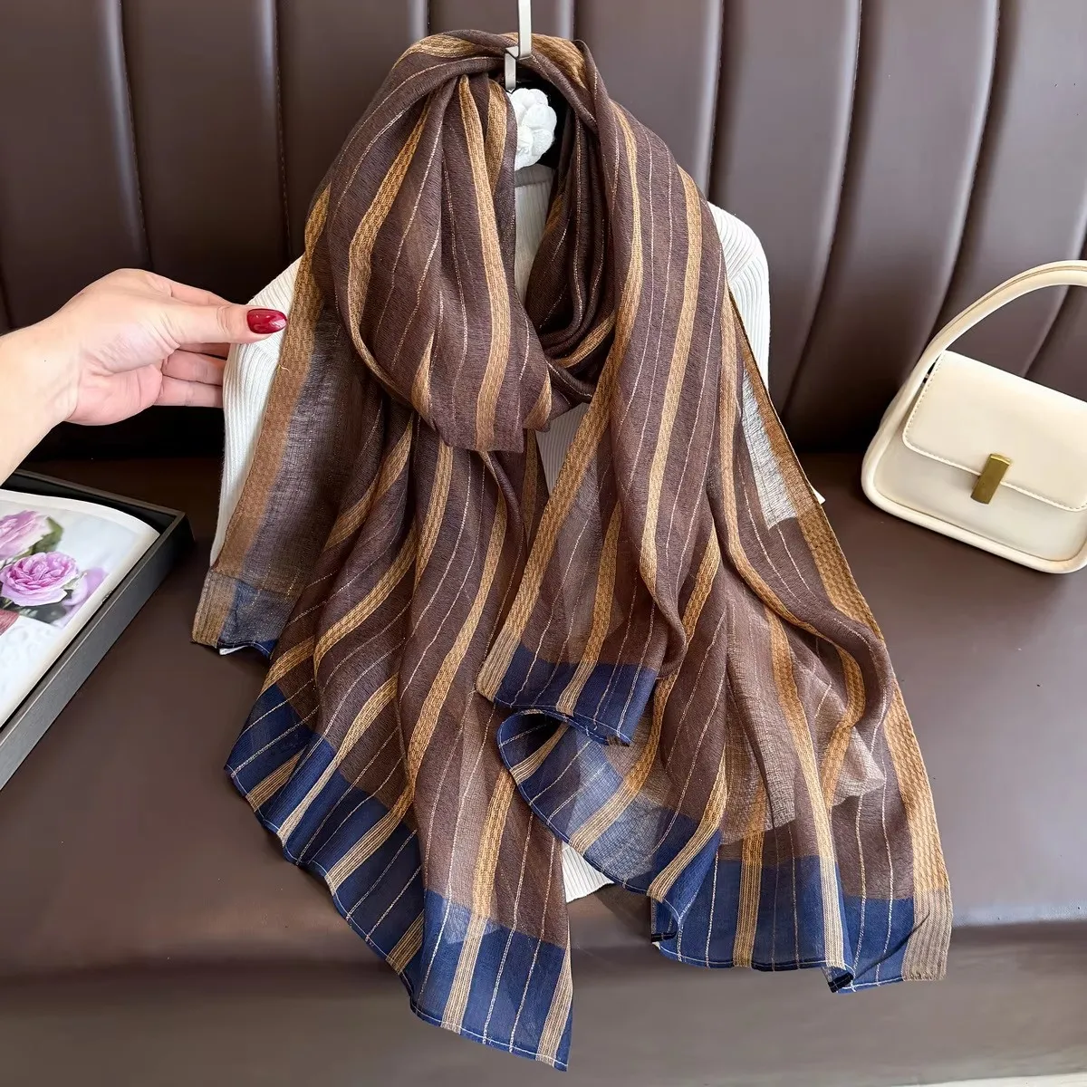 

Брендовый женский шелковый шарф, женский полосатый платок, женские шали из пашмины и накидка, большой размер, пляжное полотенце, бандана, мусульманский хиджаб