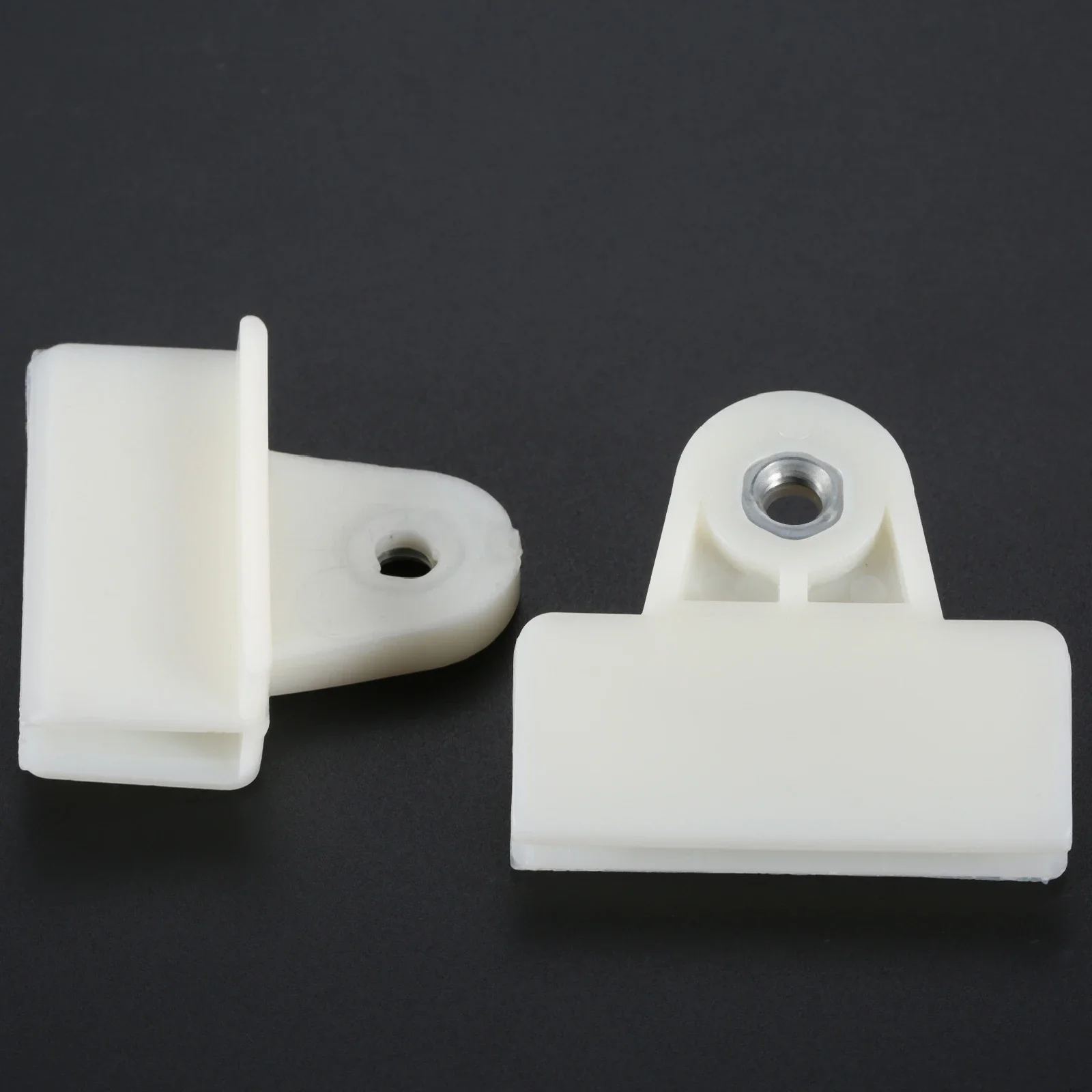 80320-01G00 Clip Bracket for Glass Slider Mount on Nissan Automatic Window Regulator