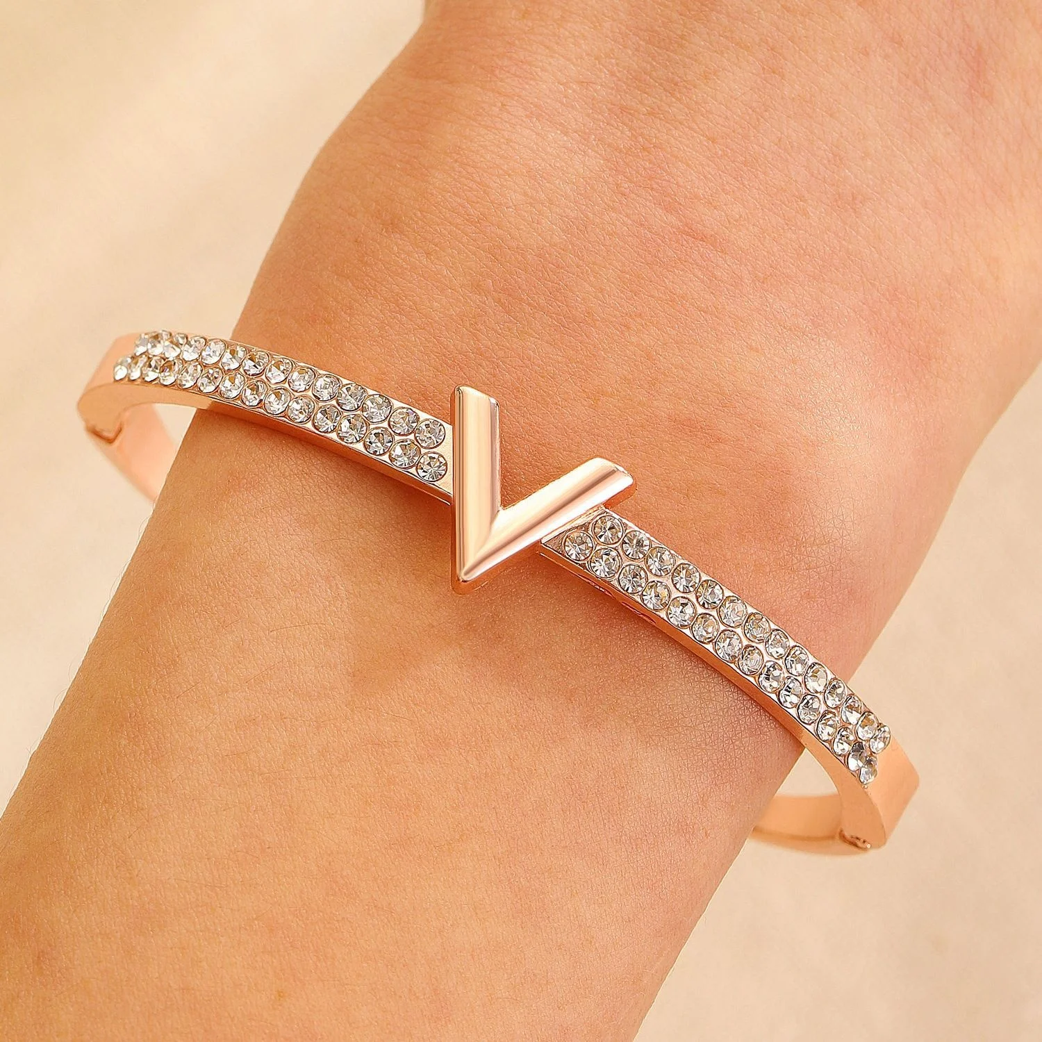Letter Bracelet Women\'s Instagram Style Personalized Design English Letter V-shaped Bracelet Bracelet
