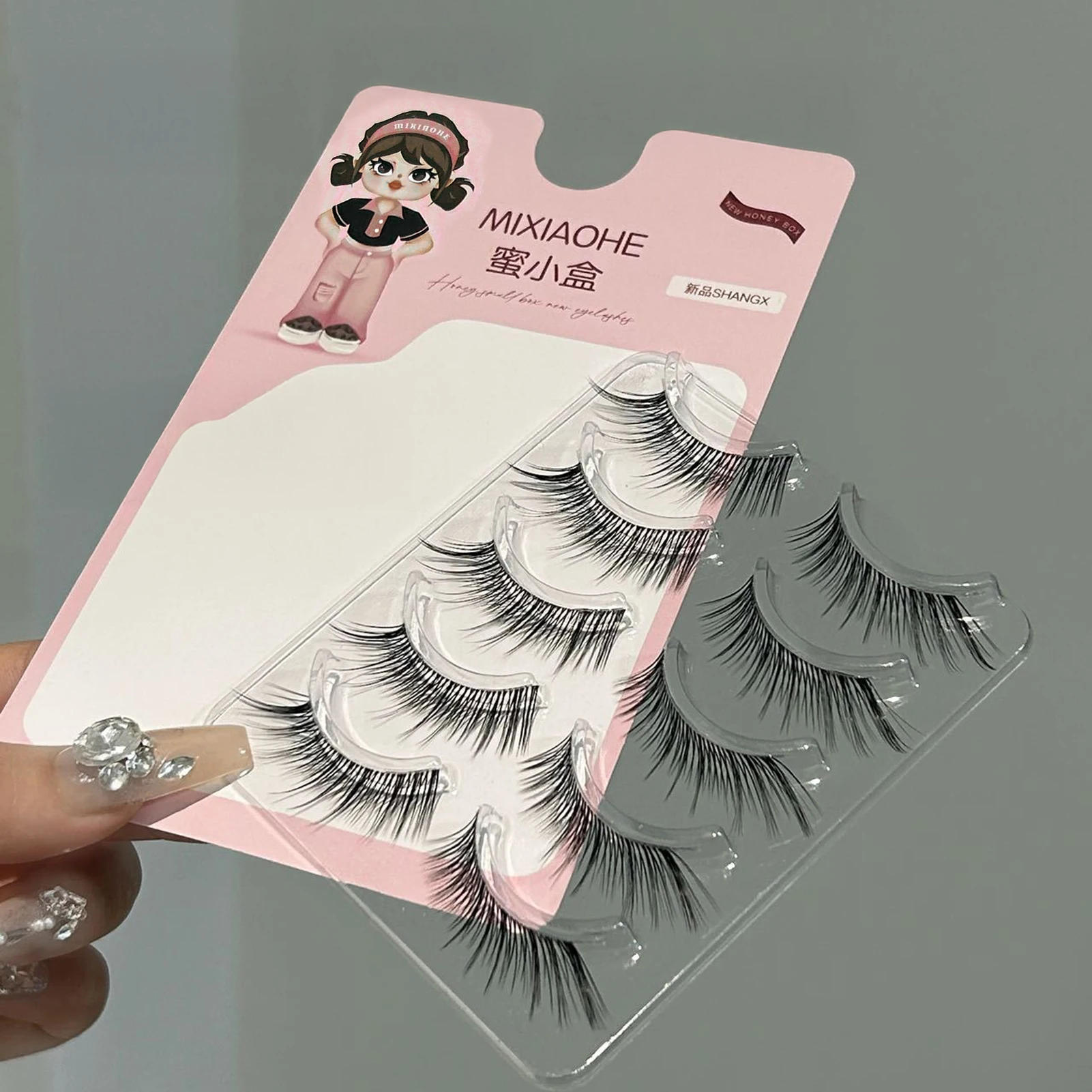 フォックススタイルのウィスピーつけまつげストリップ 5 ペアふわふわマンガまつげ再利用可能な厚いまつげコスプレパーティーデート毎日のメイクアップ用