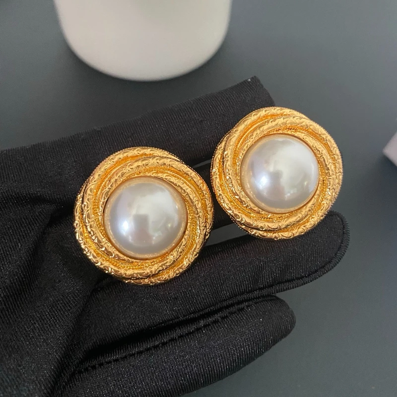Europe America Round Pearl Gold Line Earring Ear Clip Women Vintage Classics Jewelry Accessories