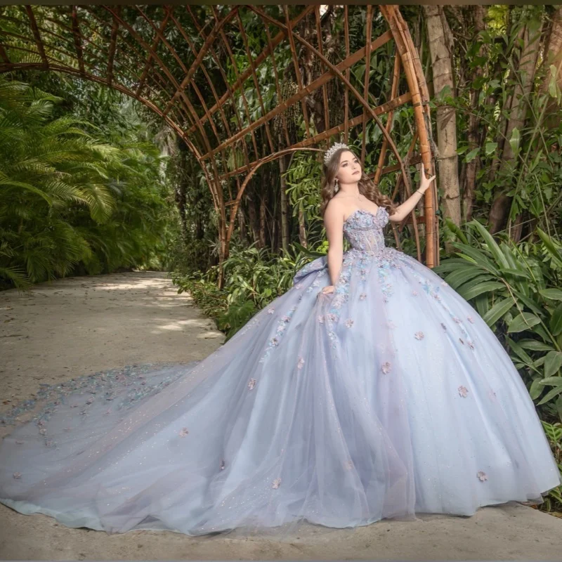 فستان Quinceanera مخصص باللون الرمادي والأزرق بدون أكتاف مزين بالترتر والدانتيل وزهرة كريستال تول فيستدوس دي 15 Quinceanera
