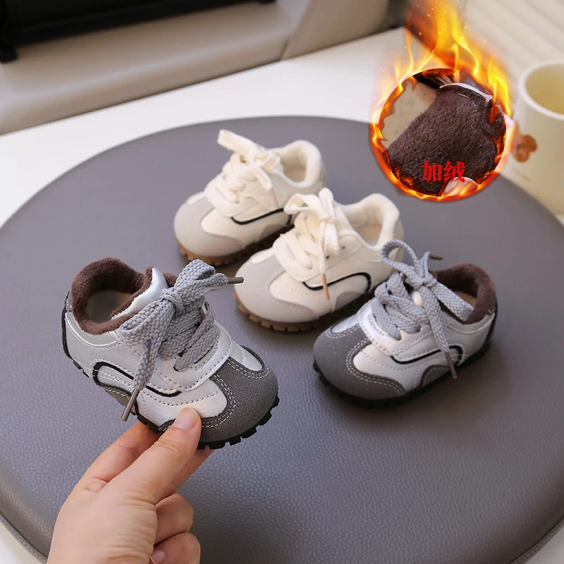 

Новинка зимы 2024, детская повседневная обувь для девочек и мальчиков, модные нескользящие универсальные шикарные ботильоны в корейском стиле с мягкой подошвой