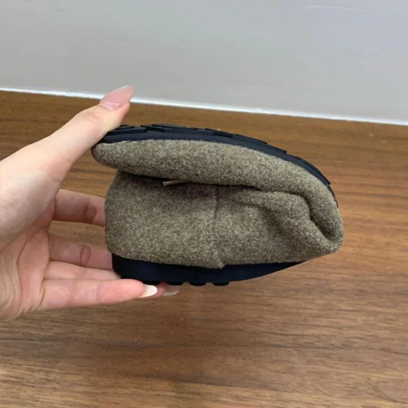 Modische, flache Schuhe aus Plüsch, zum Hineinschlüpfen, für Damen, weich und warm, mit Schmetterlingsknoten, aus Flockstoff, flache Damenschuhe mit Fell, neue Herbst-/Winterkollektion. – Detail 7
