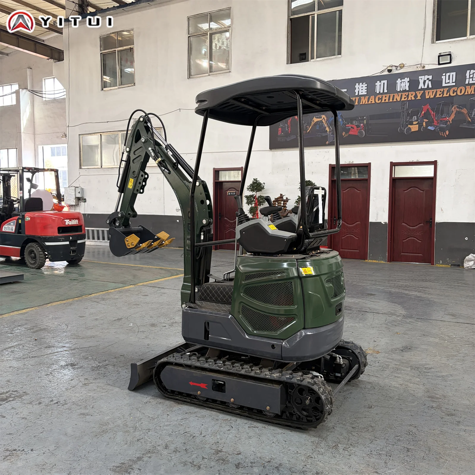 The Mini Excavator Has A Full Range Of Models And Supports Customized Diesel Engine Mini Excavators For Multiple Scenarios