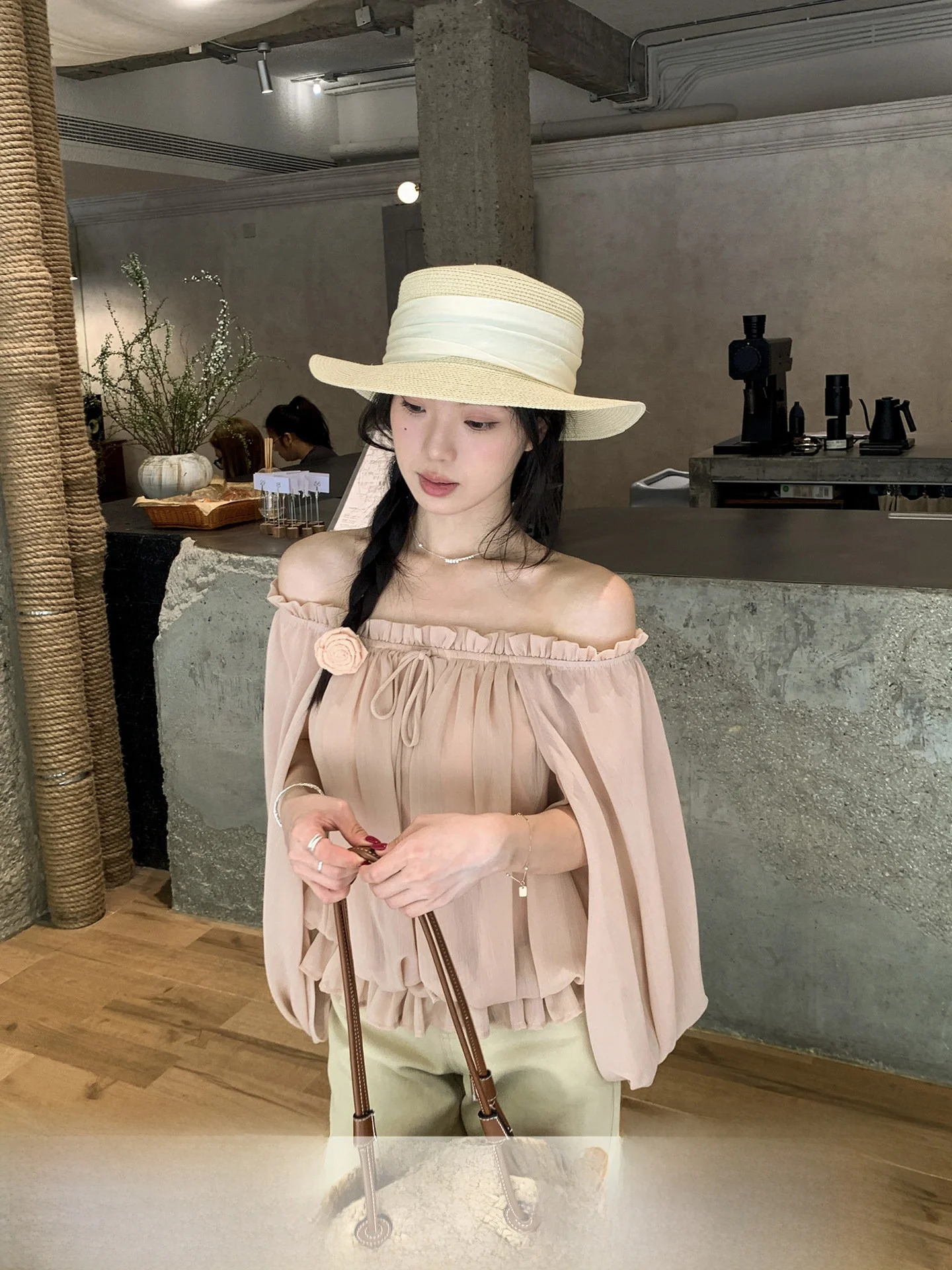

Elegant U77 Women's Chiffon Shirt One-Shoulder Loose Fit Slimming Design Date Night Casual Versatile Knot Detail City Walk ...