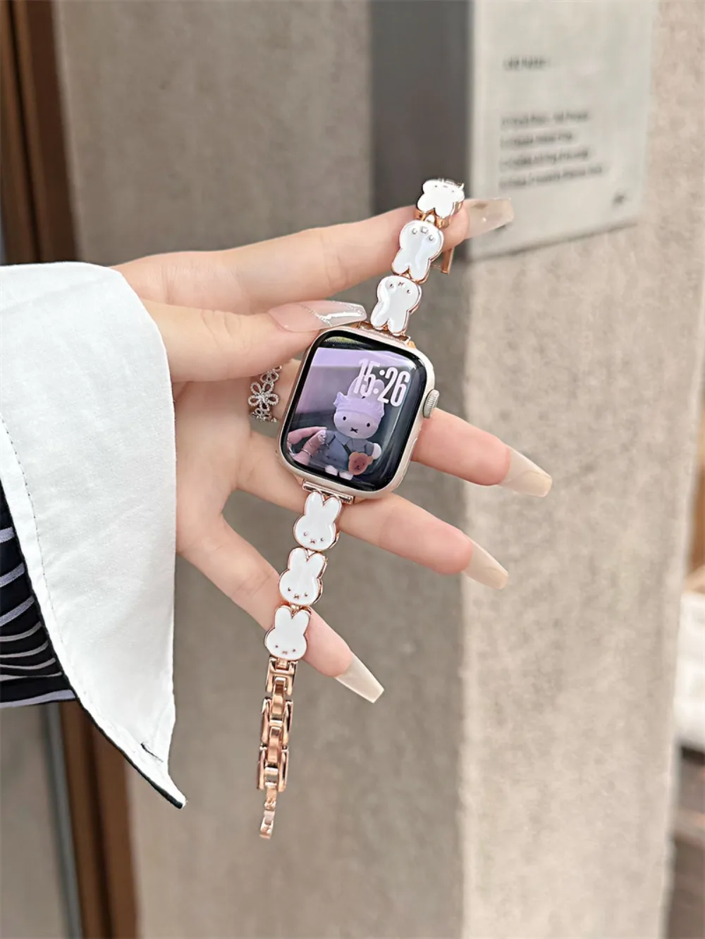 漫画ミッフィーウサギの時計チェーン Apple Applewatch Watch Iwatch ホワイトラビットメタル時計ストラップ 絶妙で高価なギフト