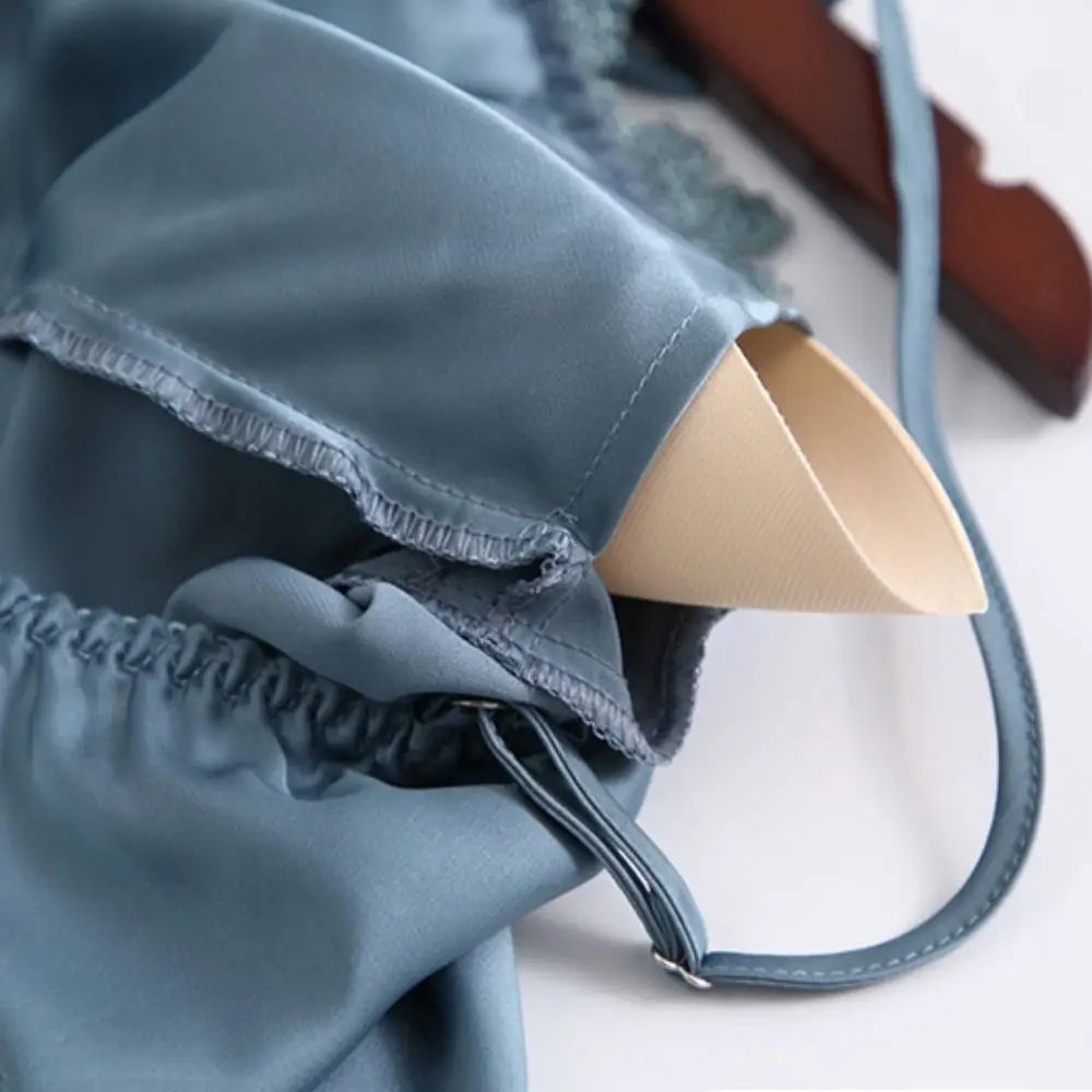 アイスシルクレースパジャマスーツ V ネックノースリーブスリングショーツナイトウェアルース女性ホーム服ツーピースパジャマセット睡眠