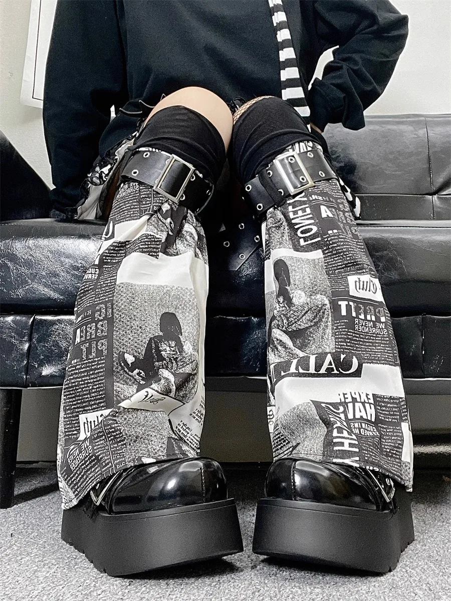 Y2k kaus kaki subbudaya, kaus kaki motif Punk Vintage hitam putih panjang lengan lutut baru modis Cosplay penghangat kaki keren