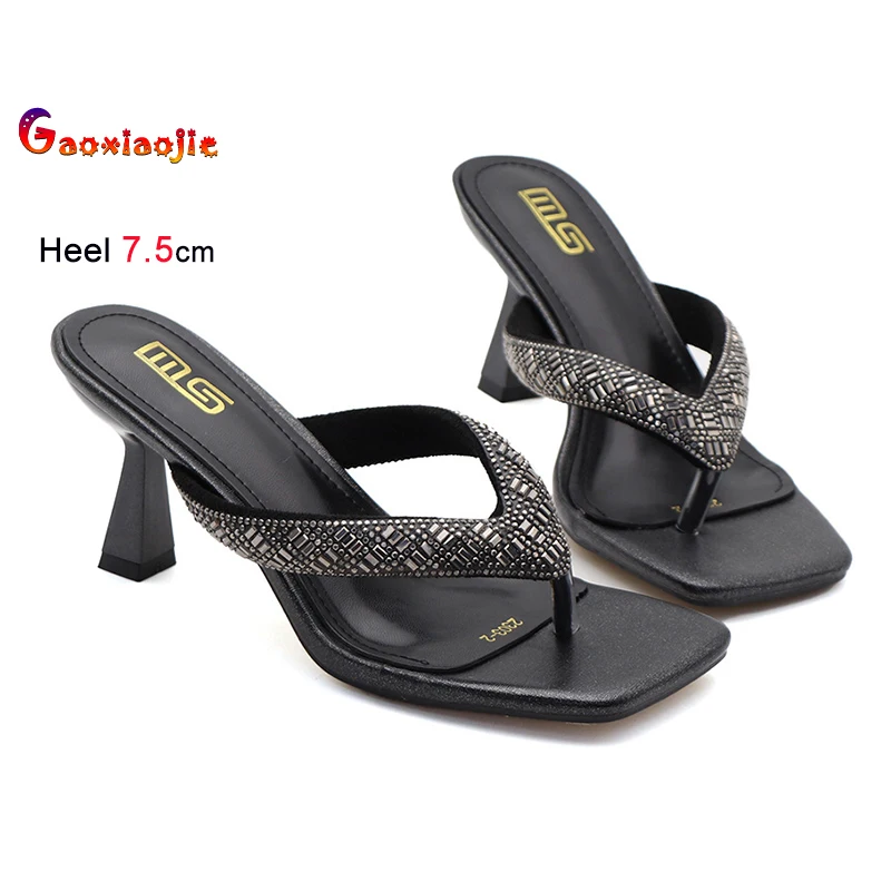 Zomer Slippers Sandalen Mode Outdoor Losse Teen Sandalen Effen Kleur Vierkante Kop Strass Decoratie Casual Hoge Hak Schoenen