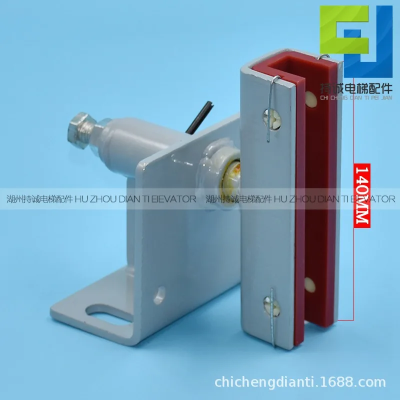 Applicable to KONE elevator car sliding guide boots DX26 Thyssen, Hebei Dongfang pair of heavy boots lining KM92410G16A