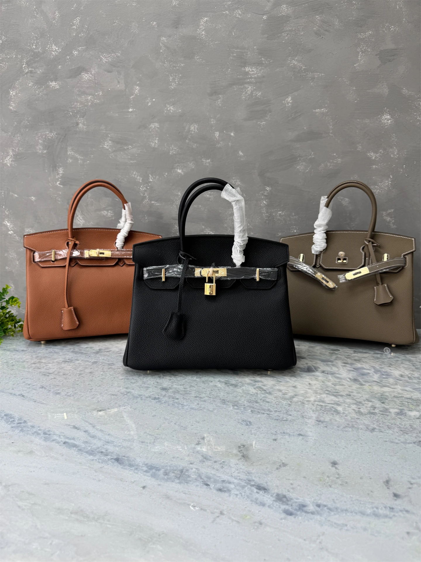 A-Grade Platinum Clasps Top Layer Cowhide High Quality Gold Buckle Platinum Bag 30 Classic Fashion Handbag for Women