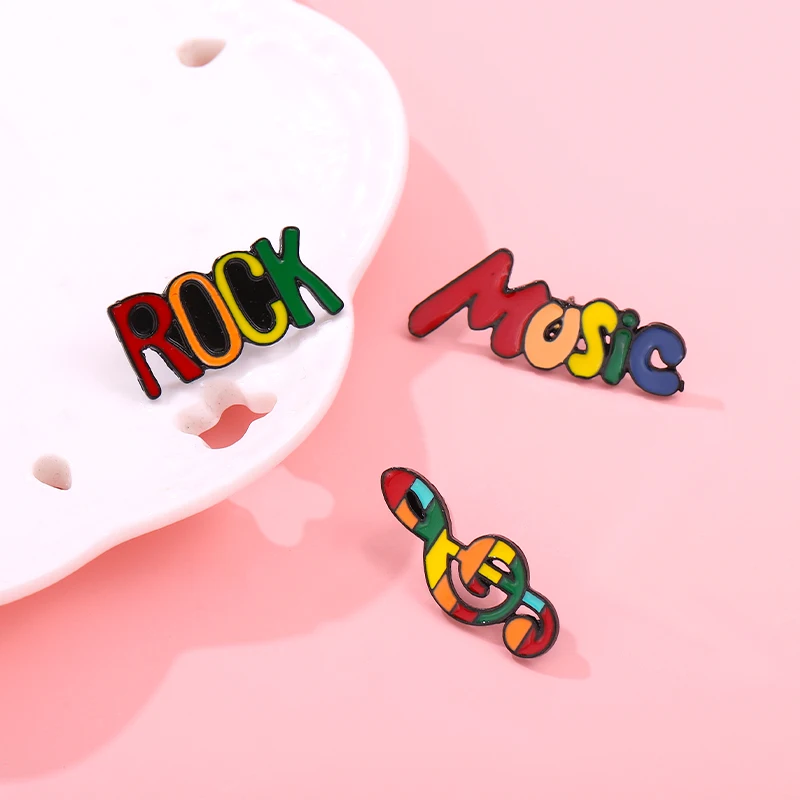 Broches personnalisées avec motif arc-en-ciel et note de musique pour enfants, insignes de revers, bijoux sympas, cadeau pour amis, musique rock, émail