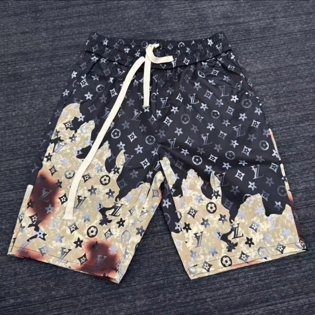 

Summer tide brand loose printing fire cloud fashion five-point pants trend beach pants casual sports shorts