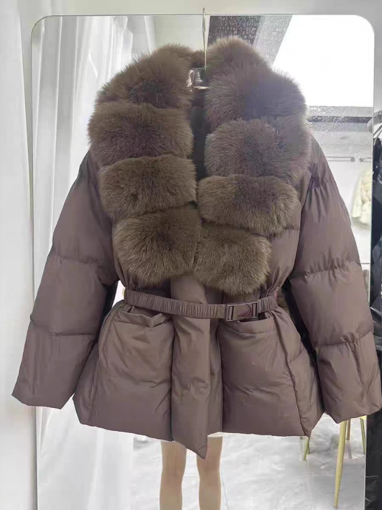 Piumino con collo in pelliccia di volpe grande 2025 Inverno Nuovo piumino d'anatra da donna addensato caldo vita di media lunghezza Parka Outwear