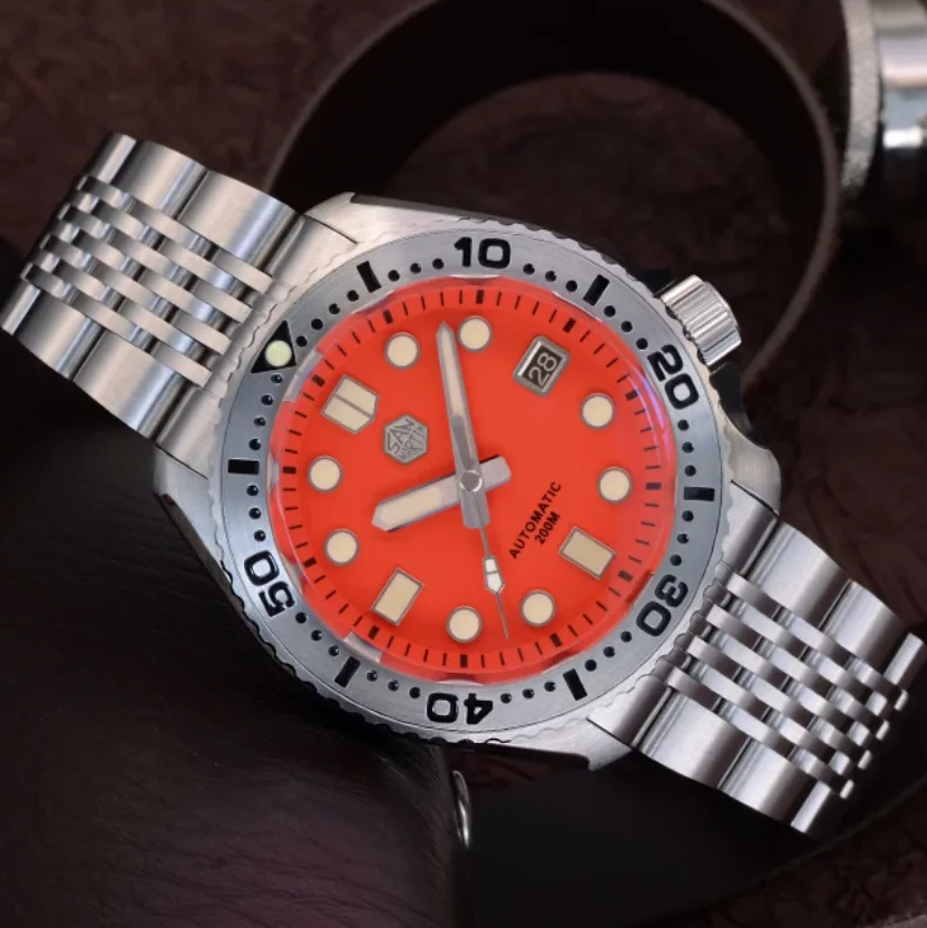 San Martin Men Diver Watch 42.5mm Automatic Mechanical Wristwatch Military Sport 20ATM Waterproof C3 Luminous NH35 Sapphire