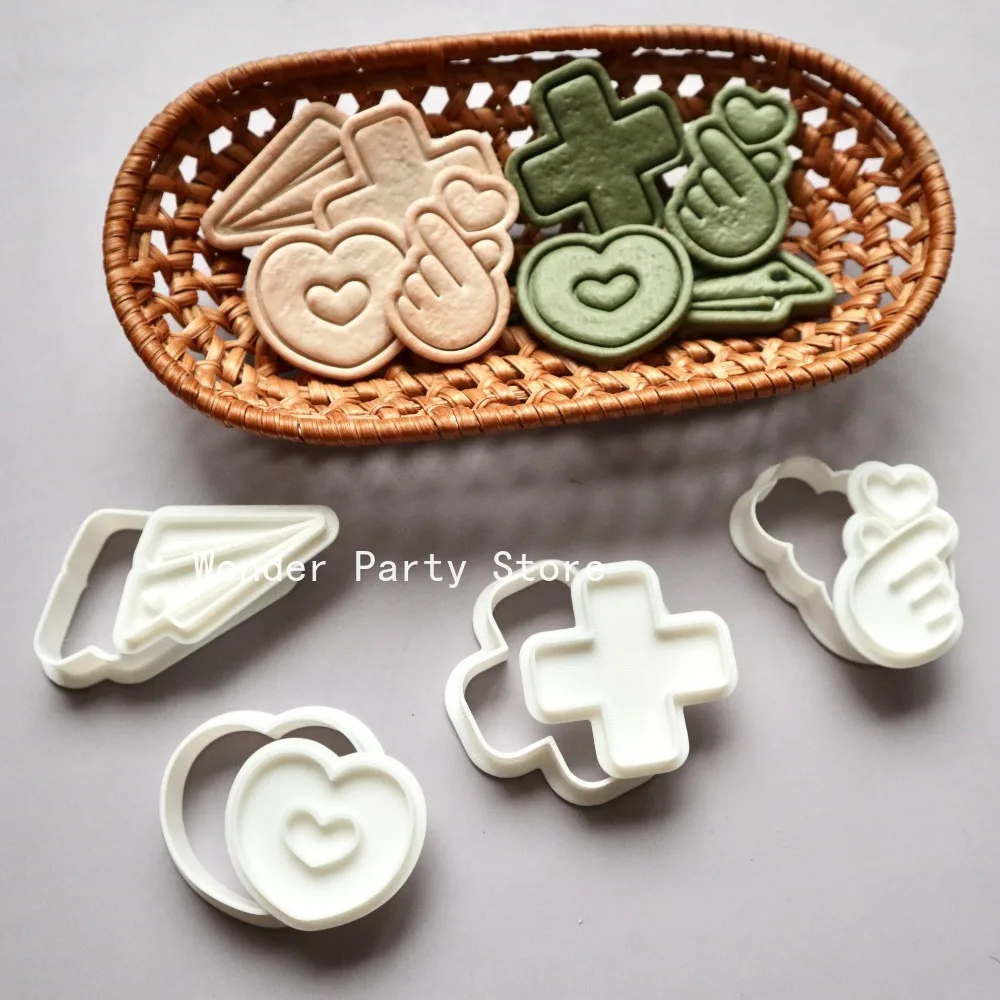 Valentine's Day Cute Heart Gesture Cookie Mold Heart Paper Airplane Biscuit Moulds 3D Cake Fondant Cutting Mold
