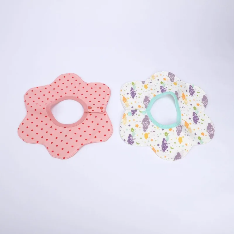 Baberos de alimentación absorbentes fuertes, pétalo de algodón giratorio de 360 grados para niños pequeños, paños para eructar de doble capa, babero de verano para recién nacidos
