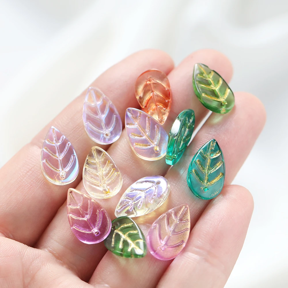 10 30pcs/lot Gradient Leaf Shaped Glass Pendant Beads Transparent Spacer Beads For DIY Bracelet Necklace Making Accessories