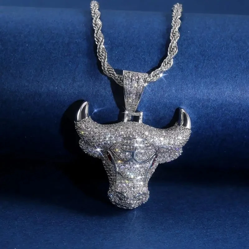 Hip Hop Bling Iced Out Zircon Bull Head Animal Pendant Necklace Men and Women Hip Hop Rock Rap Trend Jewelry