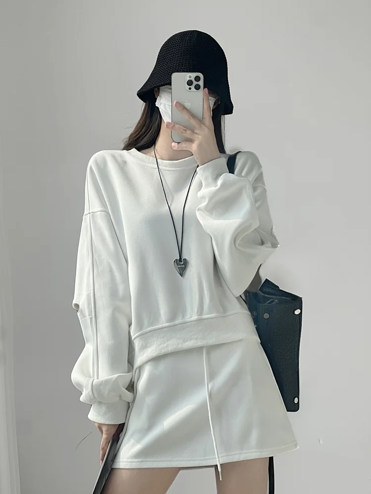 Faionable Spor Casual Sle Set Women's Early Autumn Loose Sweatirt f Skirt Two-Piece Set Small Size Madrid High School
