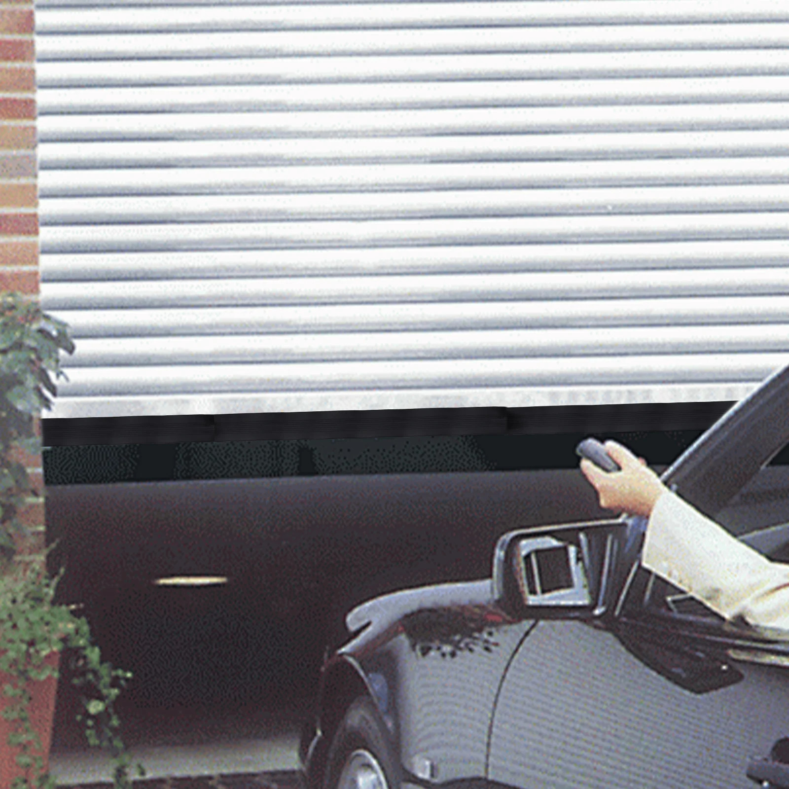 Karet Segel Pintu Garasi 3 Meter, Universal, Anti Air, dan Isolasi