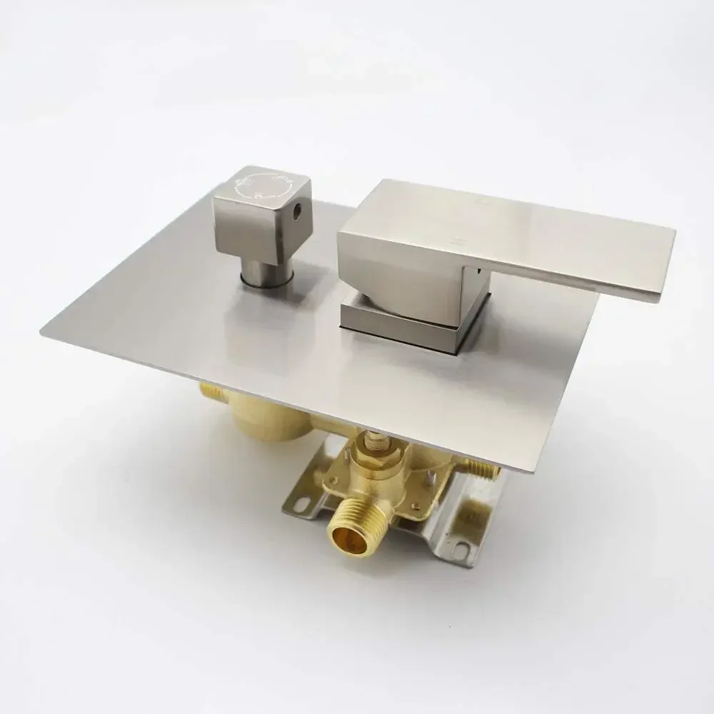 صمام دش نحاسي صلب مع محول 3 طرق منفذ موازنة الضغط خلاط دش التحكم في درجة الحرارة طقم صمام الدش