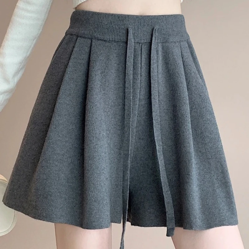 

Вязаные широкие шорты для женщин на осень и зиму, эластичные свободные повседневные и универсальные брюки А-силуэта с высокой талией