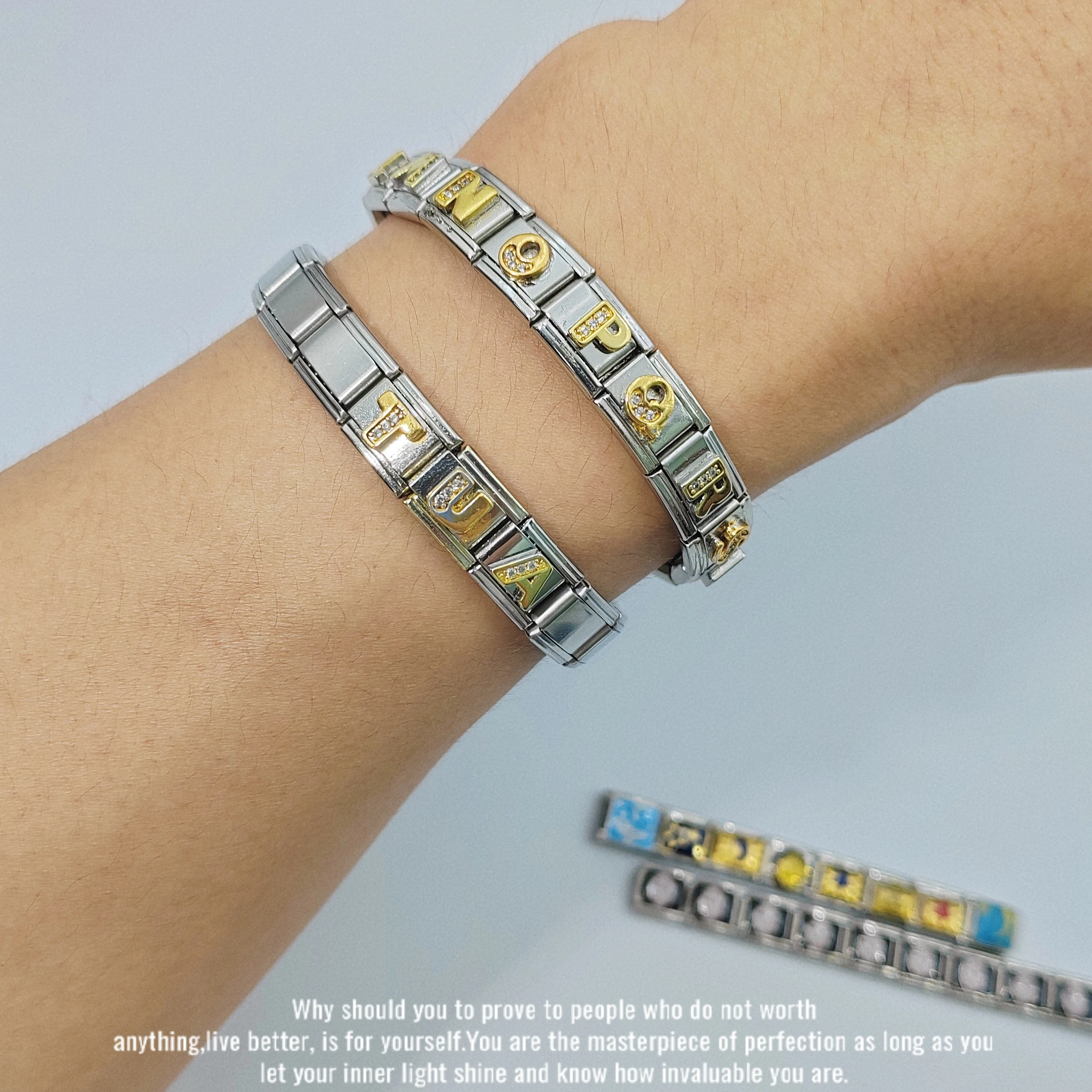 موضة جديدة بأحرف أولية A-Z 26 أساور أبجدية مطلية بالذهب من الفولاذ المقاوم للصدأ وصلات إيطالية 9 مللي متر لتقوم بها بنفسك للنساء والرجال #1