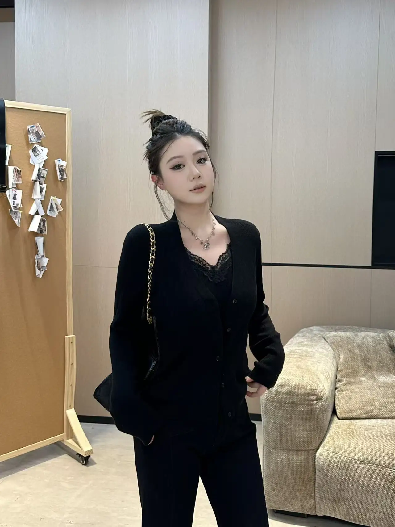 

Женский вязаный кардиган с V-образным вырезом и длинными рукавами, больших размеров, модный, с кружевными вставками, имитация двухслойности, из полиэстеровой смеси