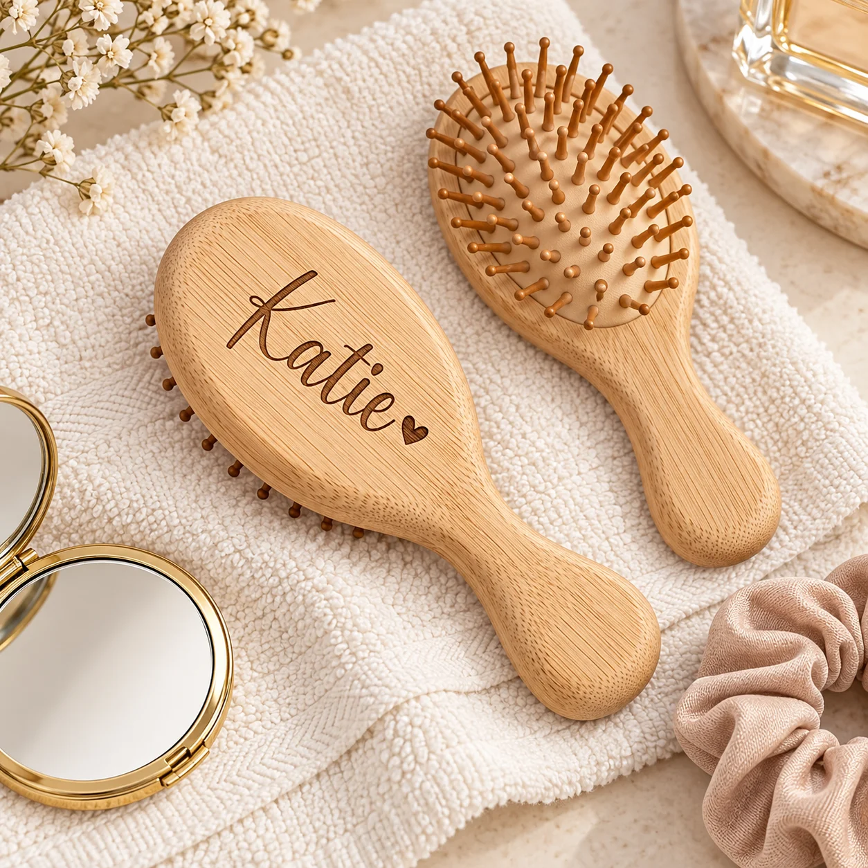 Sisir Pijat Mini Portabel deng - Hair Care Names ulasan dan harga