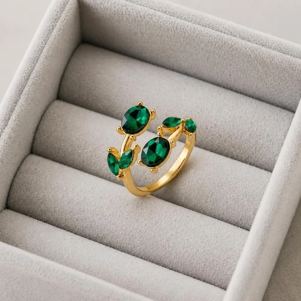Trendy Adjustable Rhinestones Open Ring Sparkling Alloy Leaf-shaped Ring Ornate Crystal-inlaid Floral Statement Ring Daily Wear