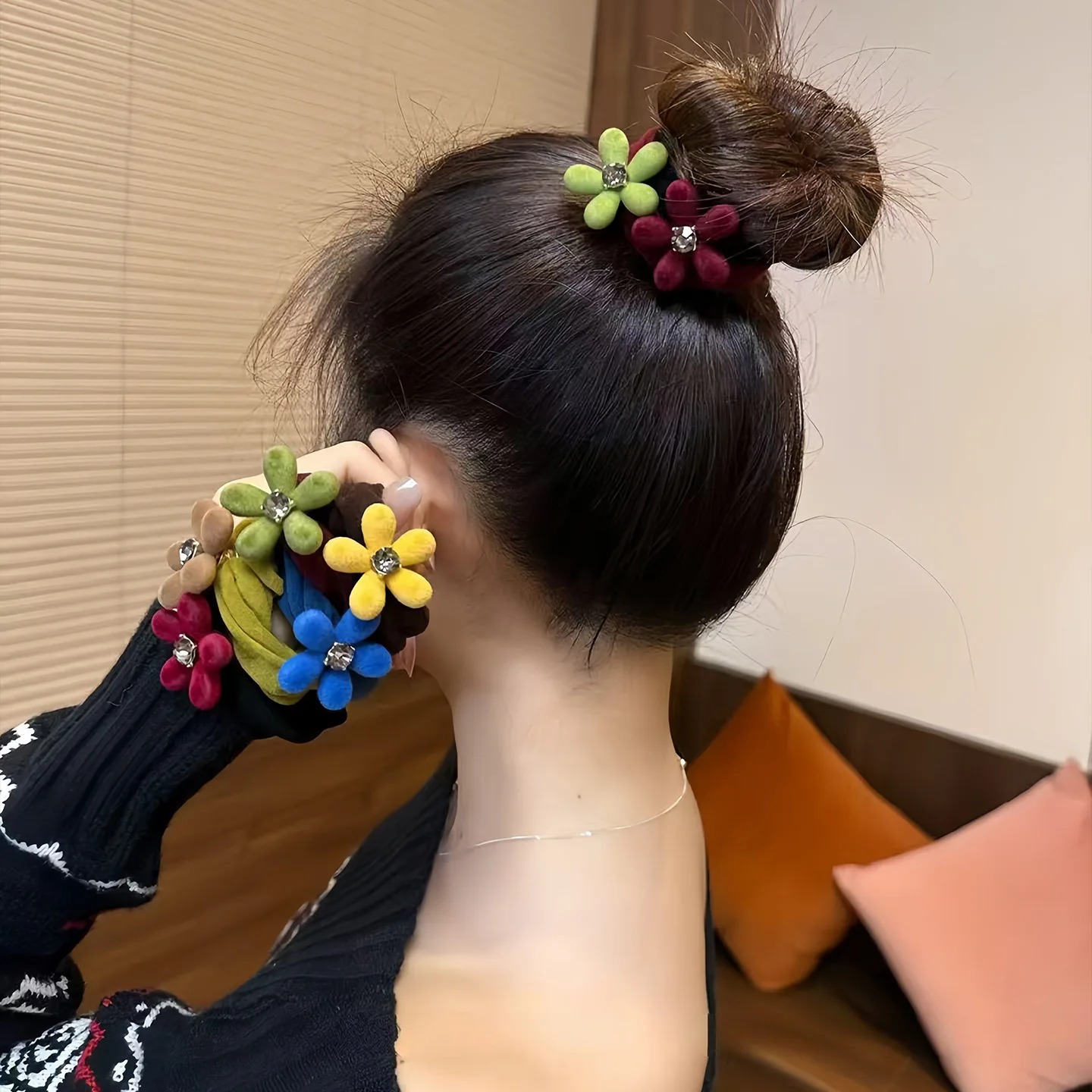 5-Piece Set New High-End Colorful Flower Bun Hair Ties & Clips, Korean Style Elastic Ponytail Loops for Adults
