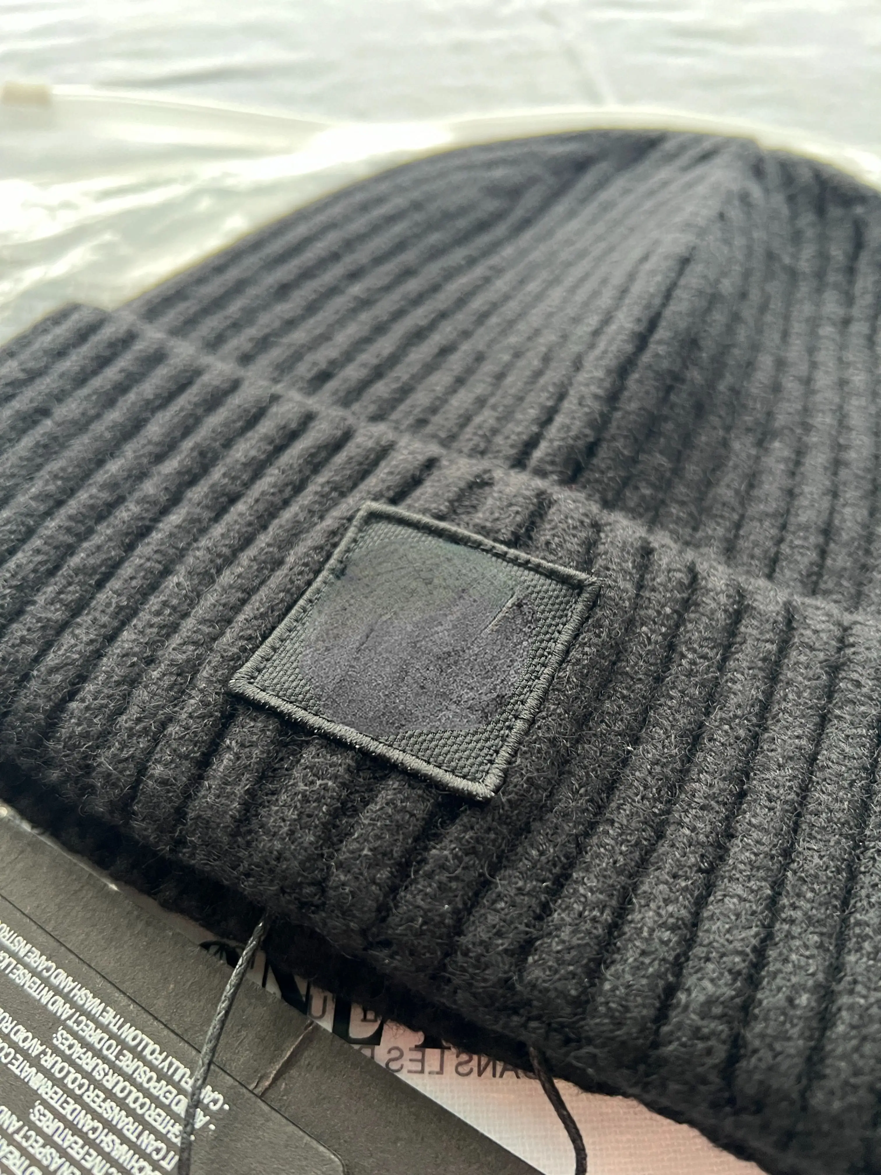 Casual Winter Knitted Stone Beanies for Men and Women Warm Korean Couple Woolen Outdoor Hats