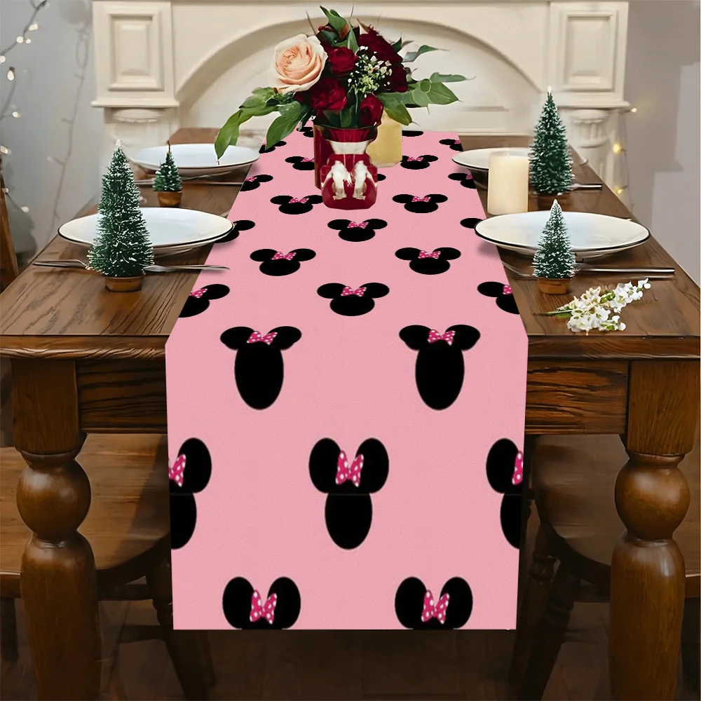 

1 Piece of Disney Mickey-Themed Tablecloth, Perfect for Valentine's Day, Weddings, Birthdays, Holiday Kitchen and Party Decorations, Durable Rectangular Table Decoration