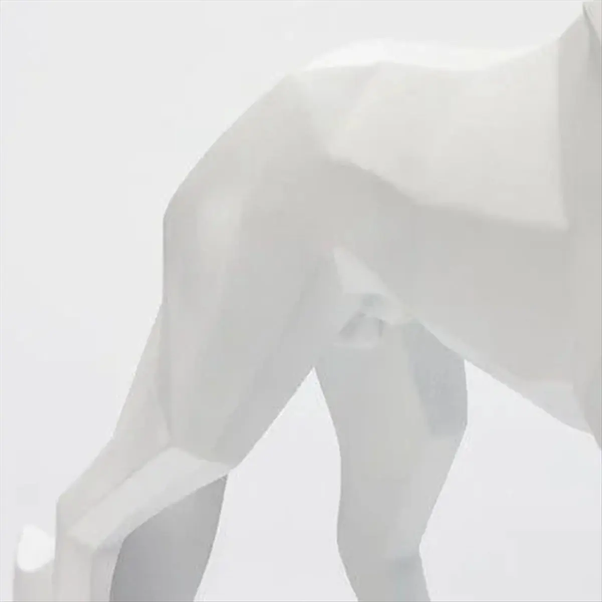 Wolf Statue Animal Figurine Sculpture Living Study Room Bedroom Decor Home Table Interior Decoration Accessories White