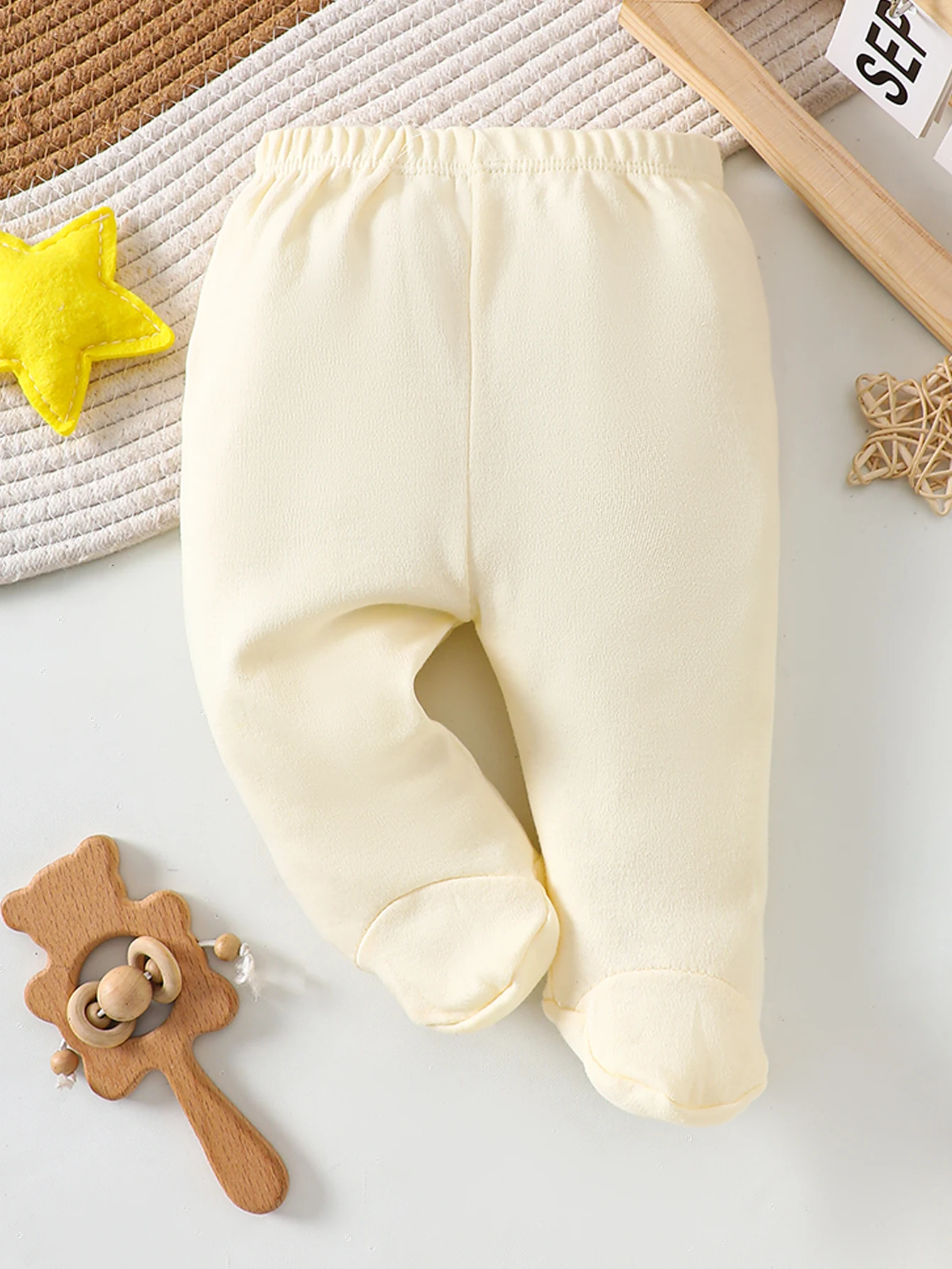 8-teiliges Neugeborenen-Strampler-Set 100% Baumwolle, Weich und Atmungsaktiv Beige mit Cartoon-Sternmuster 0-9M – Detail 6