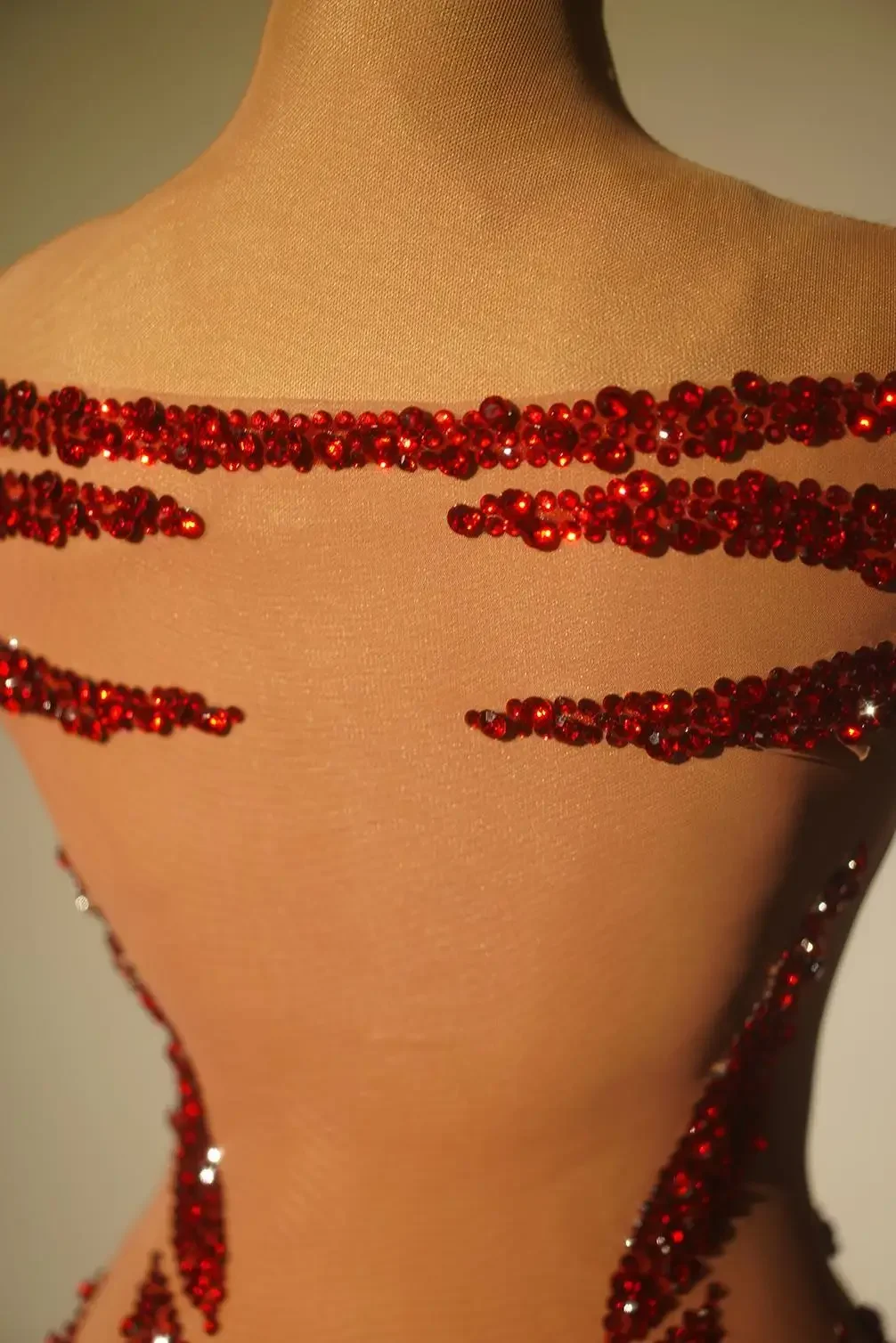 Xuelian-Vestido corto con diamantes de imitación para mujer, traje Sexy de malla para fiesta de cumpleaños, sesión de fotos, escenario, 2024