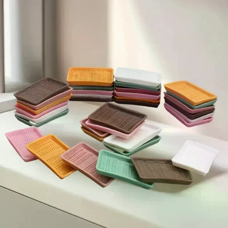 Einzigartiges 10-teiliges Puppenhaus-Miniatur-Küchenset, Simulationsbesteck, Brotteller und Dessertteller-Modell, Puppenhaus-Requisiten