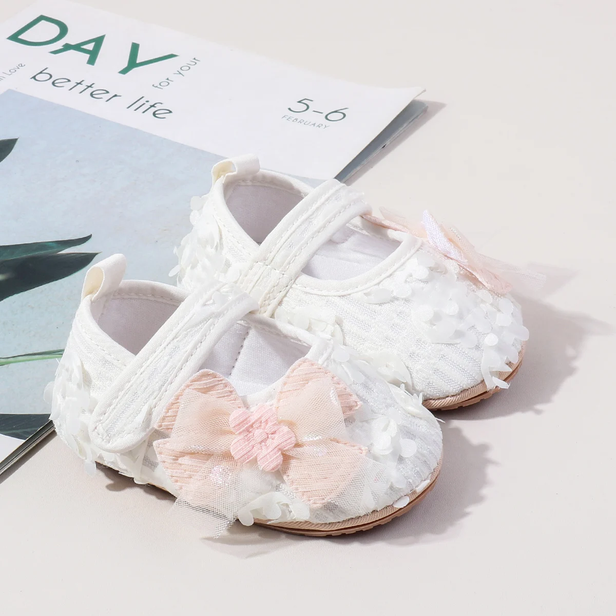 

Spring Hot Selling New Design Newborn Baby Girl Beautiful Flower Fairy Princess Casual Anti Slippery First Walking Toddler Shoes