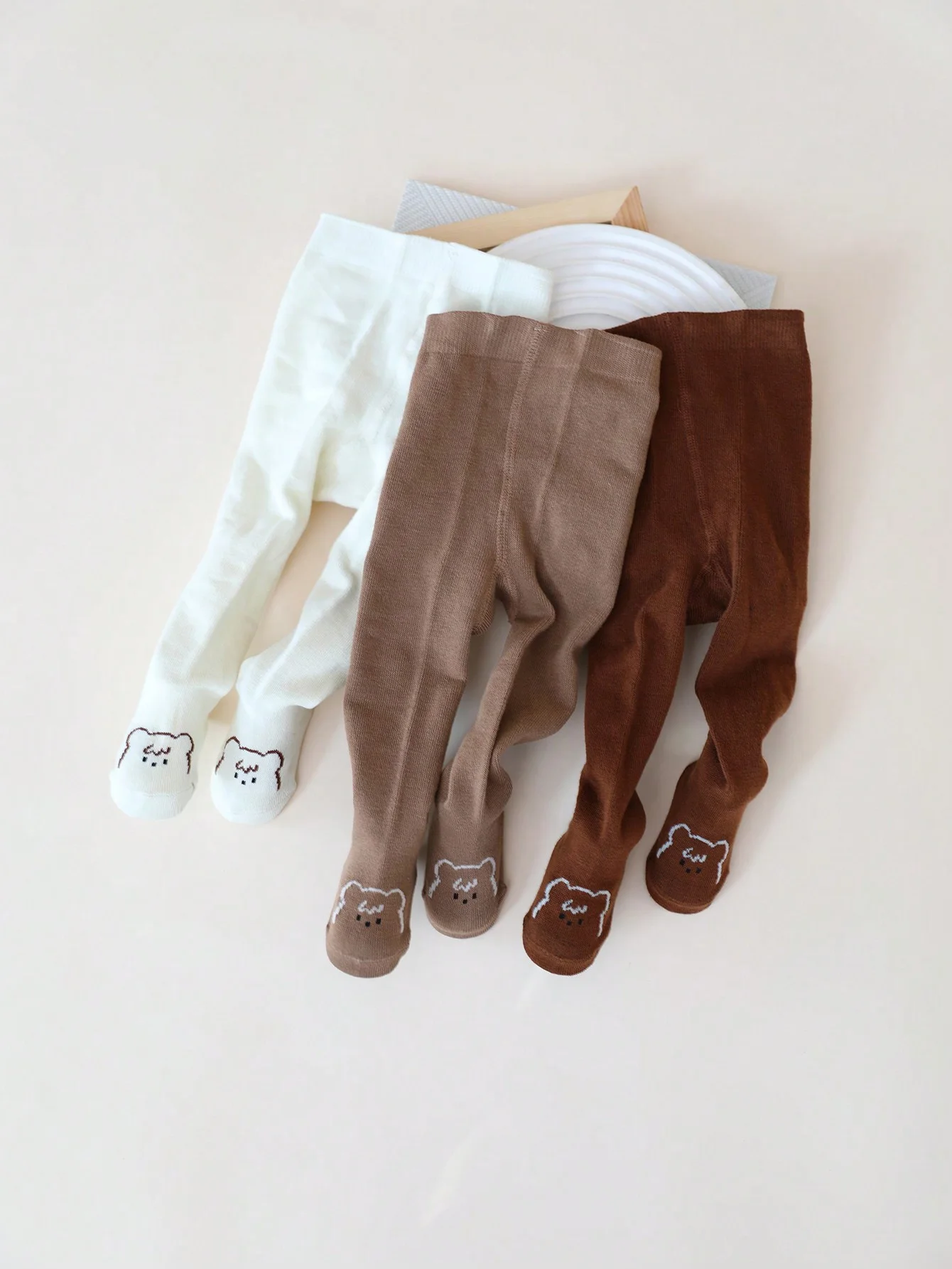 3 أزواج من الجوارب الطويلة المزخرفة بالرسوم المتحركة اللطيفة للرضع، ناعمة ومريحة لعمر 0-72 شهرًا للأطفال الأولاد والبنات في الخريف والحياة اليومية